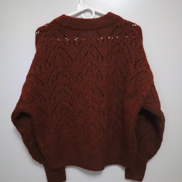 Women's Old Navy Cozy Pointelle-Knit Crew-Neck Sweater - Picture 4 of 5